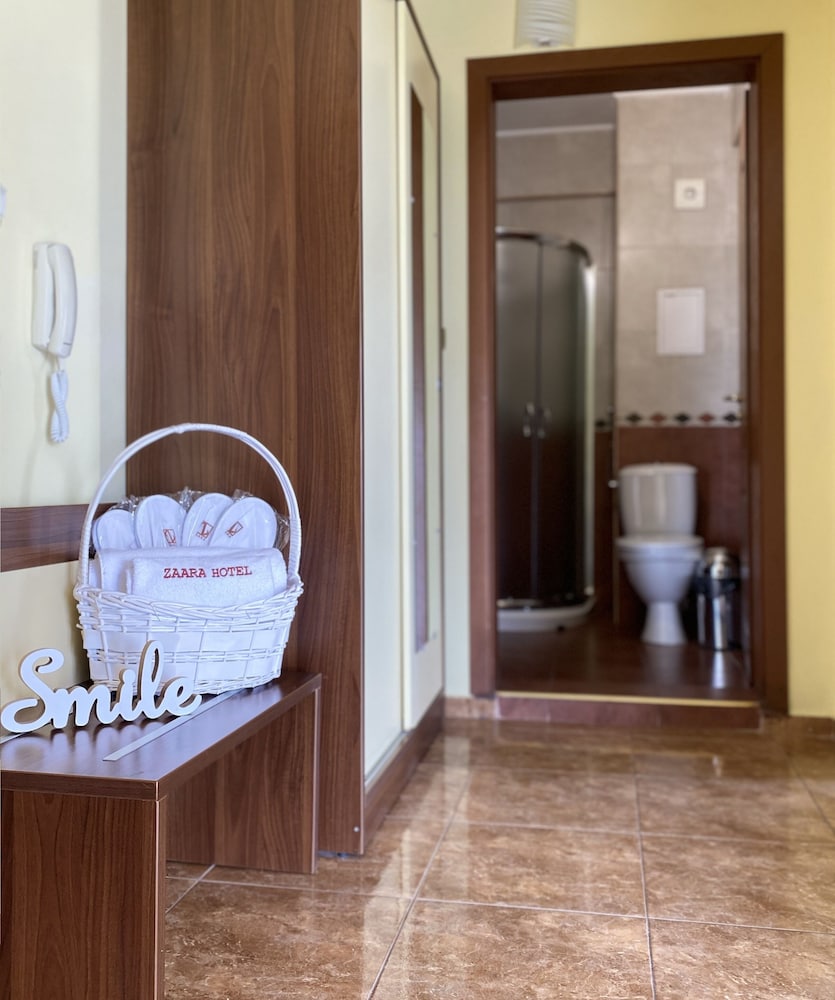 Hotel Zaara 17/32