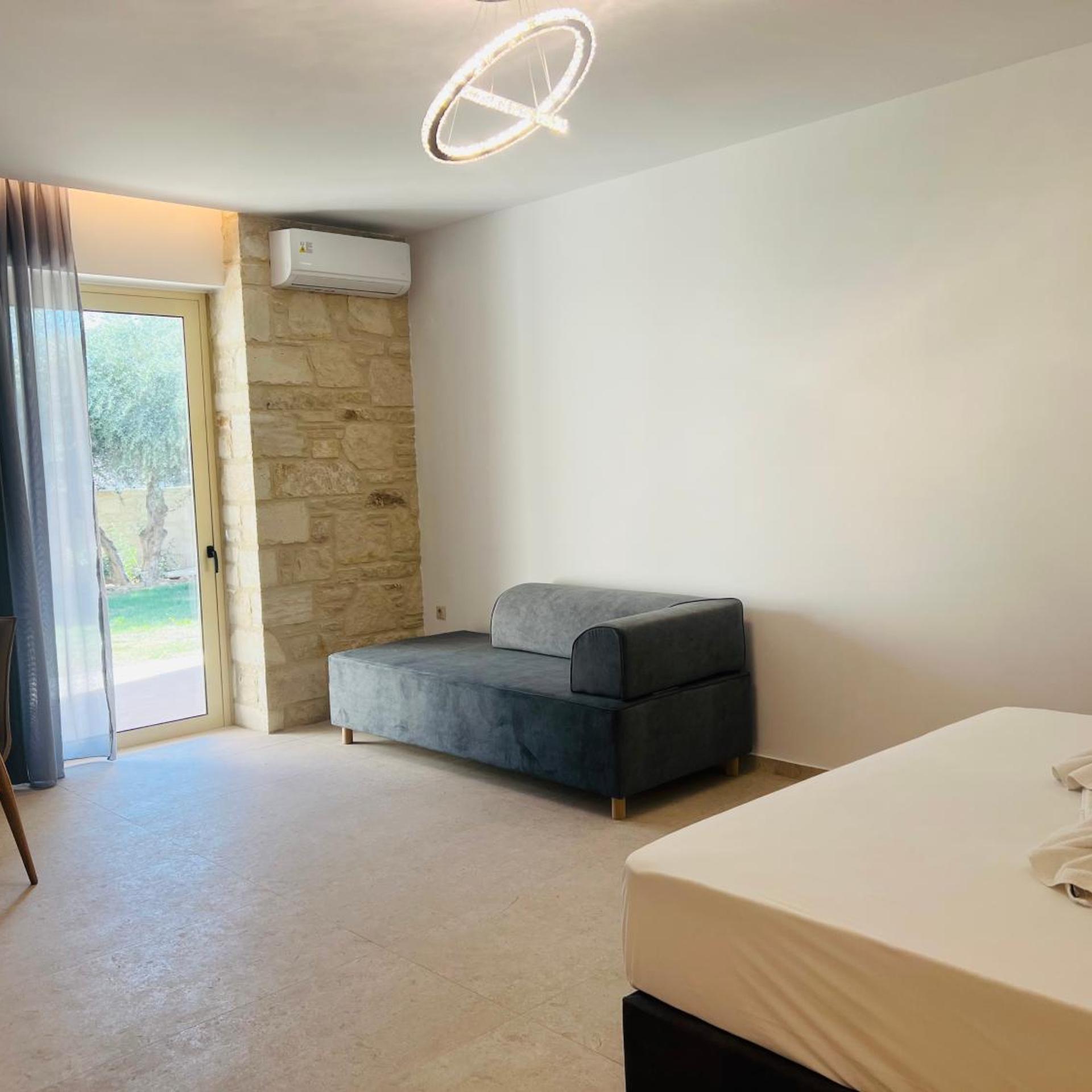 Lili Hotel 26/53