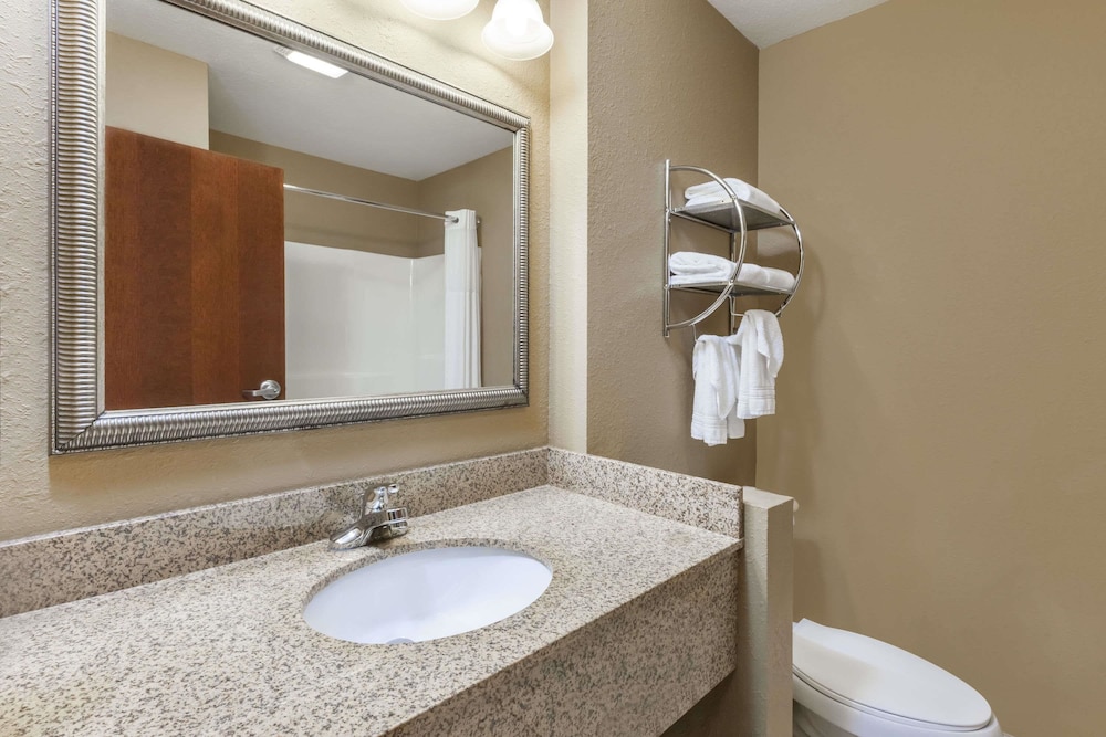 Days Inn by Wyndham Central City 14/15