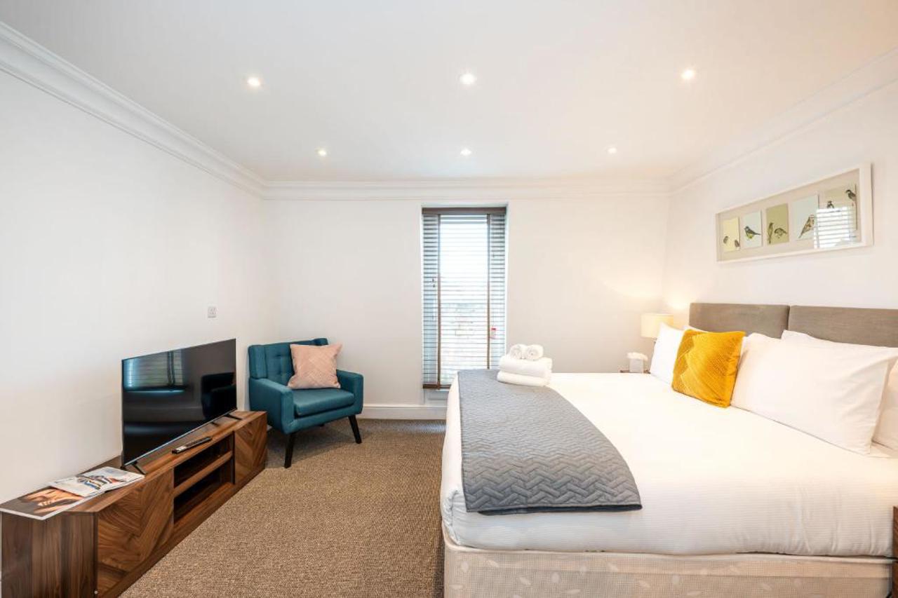 Apartment Queensgate Court 25/37