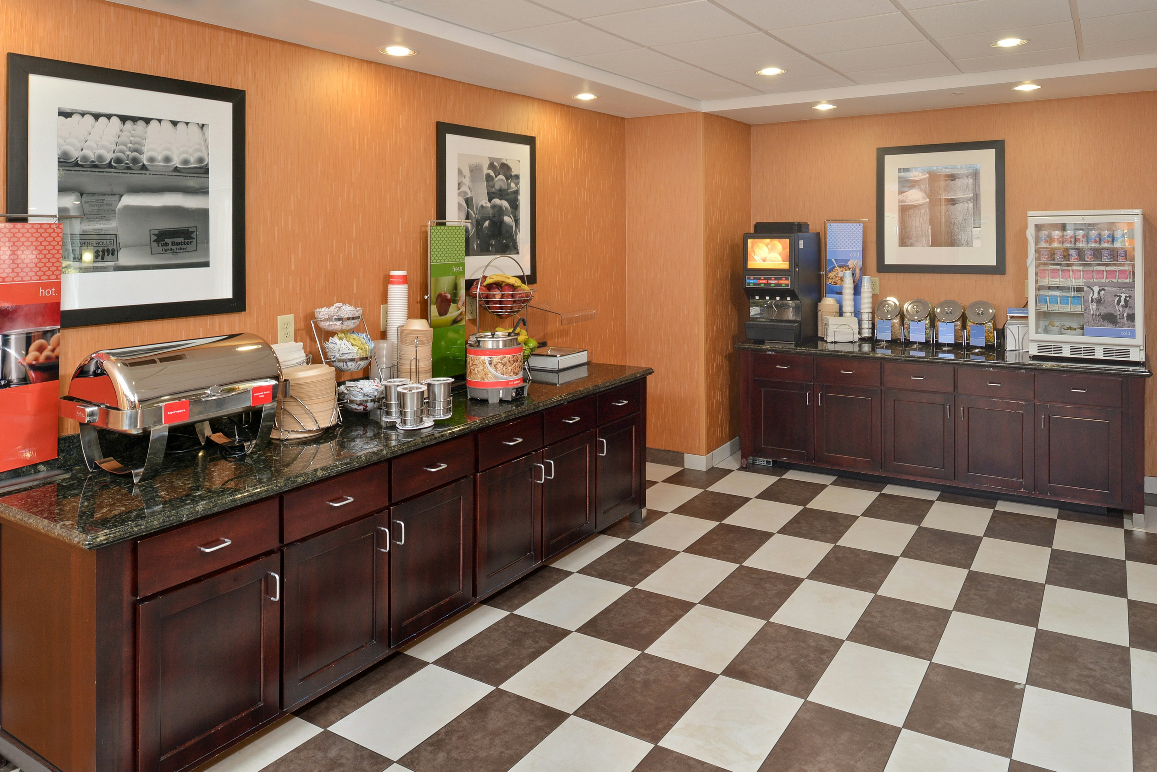 Hampton Inn Muscatine 3/35