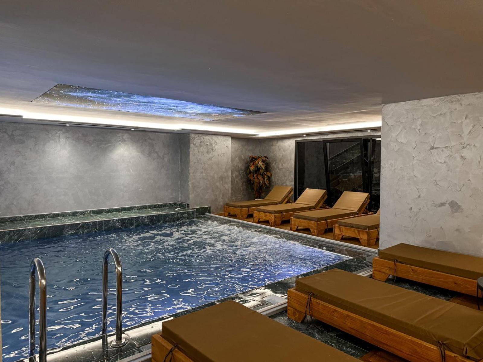 Toer Hotel Saranda 31/60