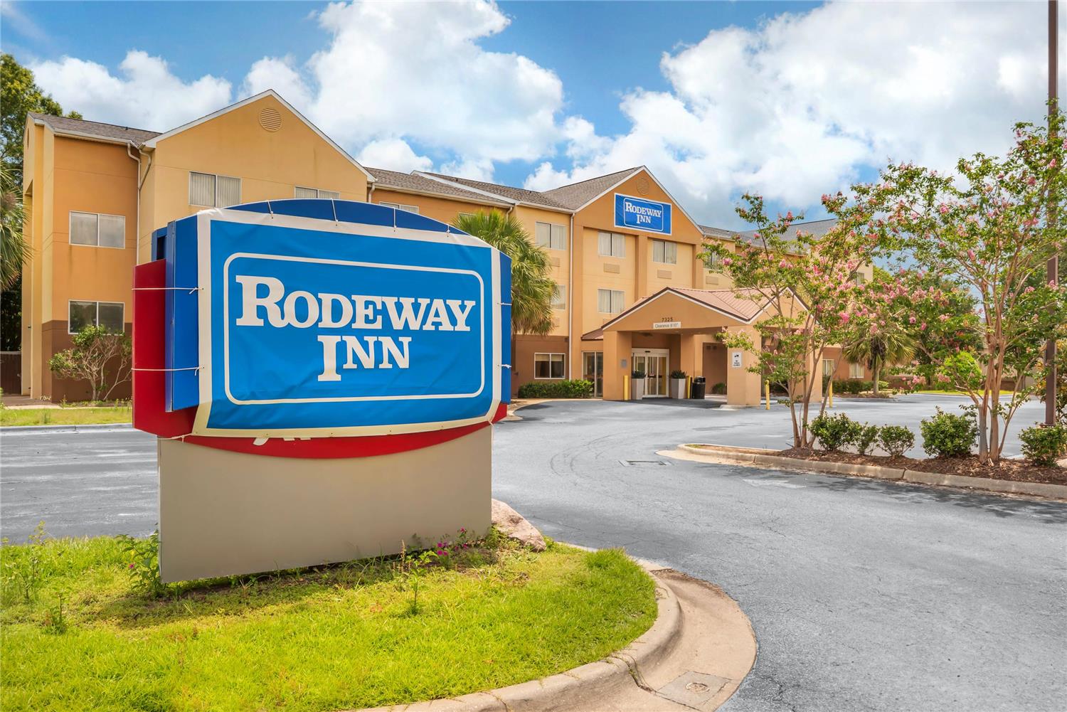 Sleep Inn & Suites Pensacola - University Area 2/20