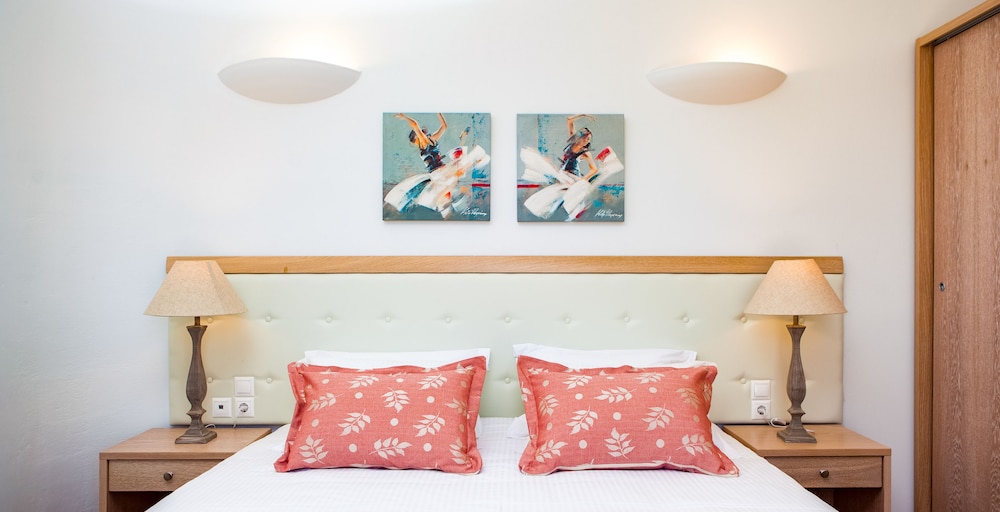 Aliter Suites 46/73