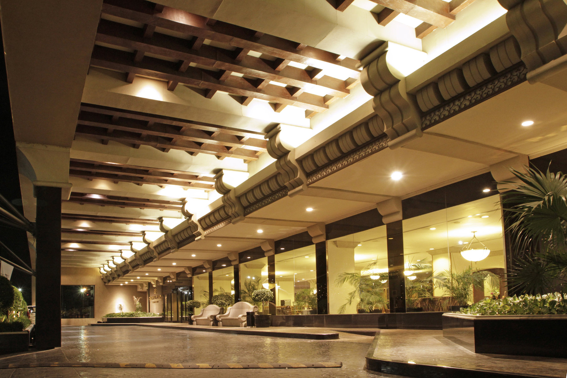Crowne Plaza Monterrey 4/74