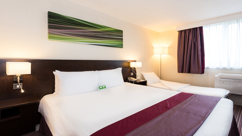 Holiday Inn Slough Windsor 23/73