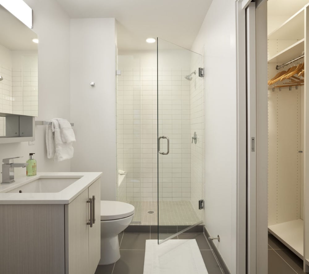 Placemakr Dupont Circle 11/64
