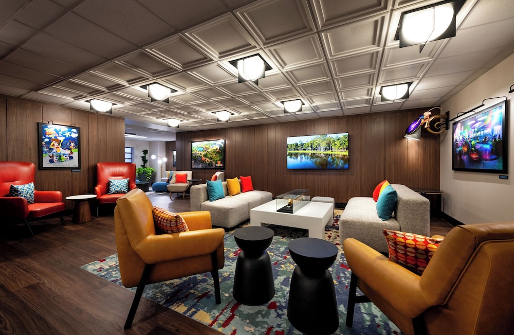 Pixar Place Hotel 41/60