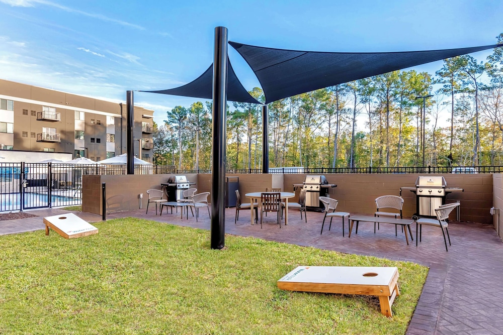 WaterWalk Extended Stay by Wyndham Jacksonville Deerwood Pk 46/56