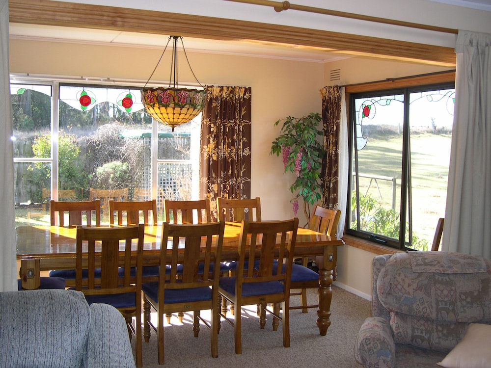 AAA GRANARY ACCOMMODATION-THE LAST RESORT 25/63
