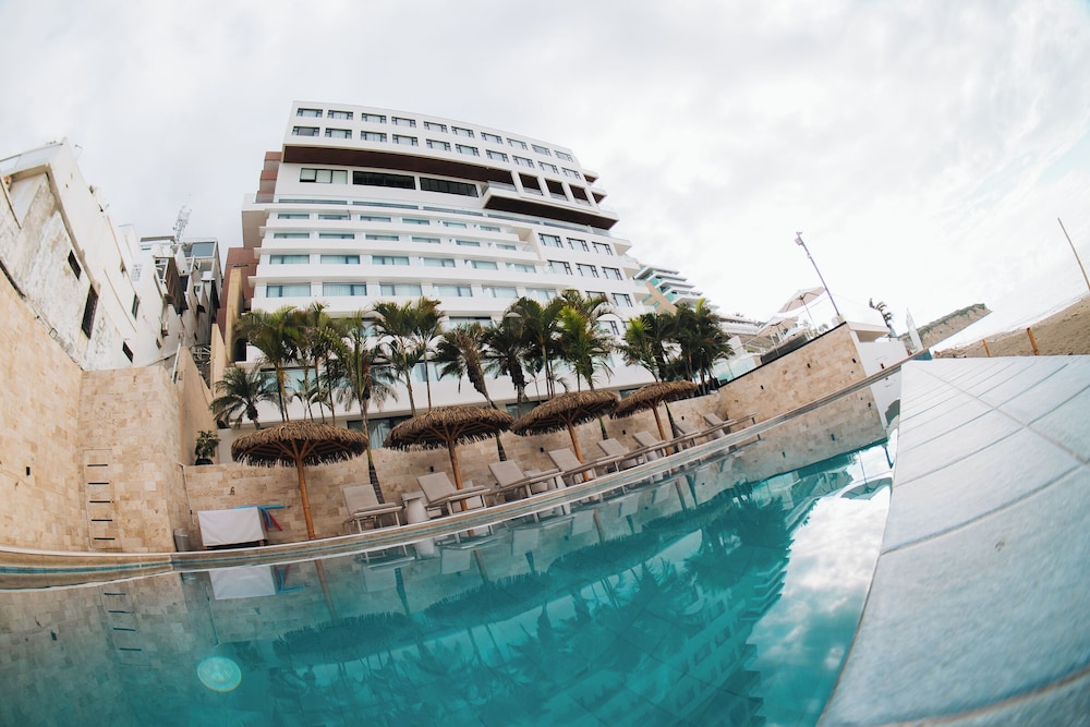 Mantahost Hotel 4/46