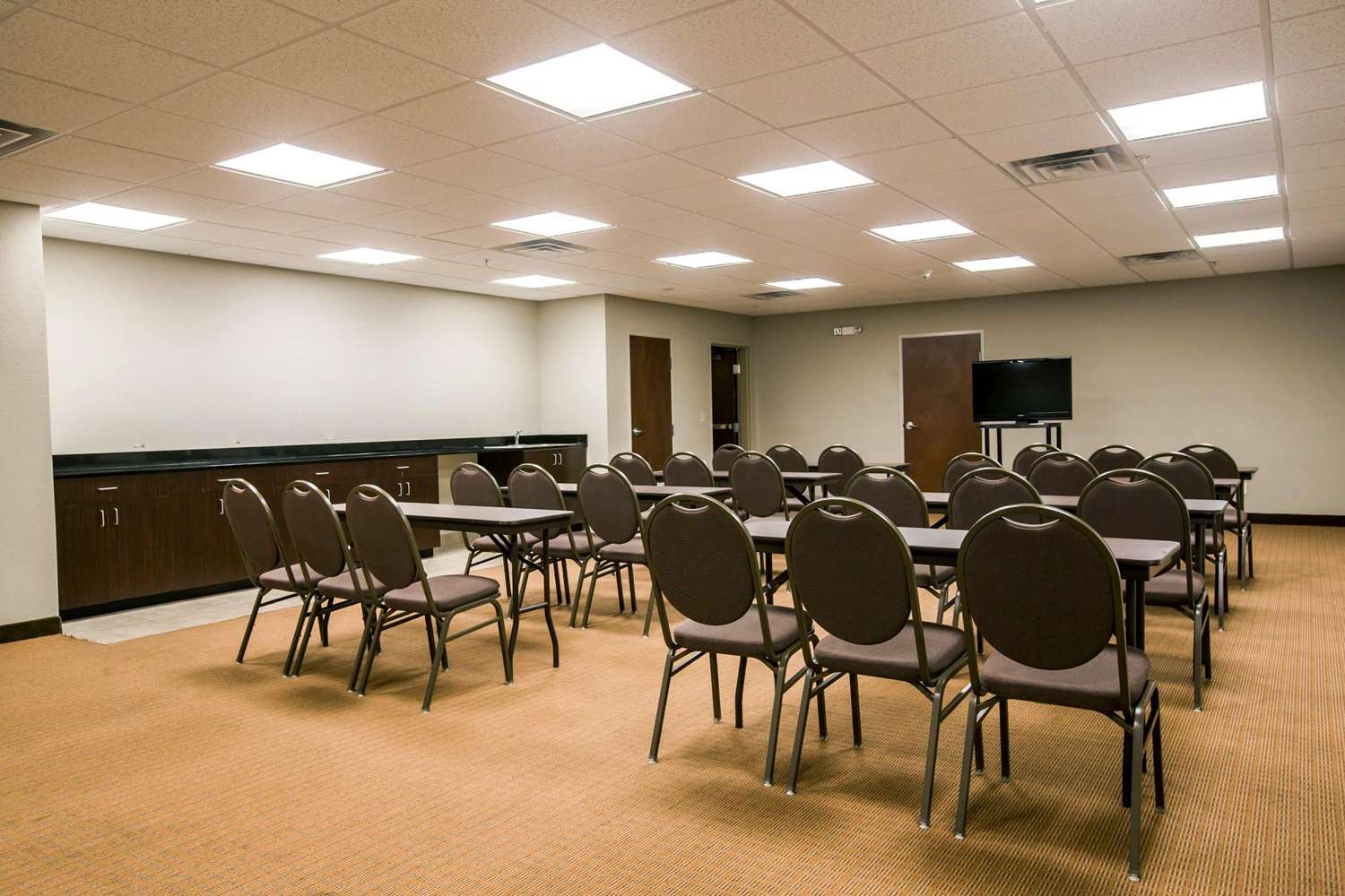 Sleep Inn & Suites Marion - Military Institute 36/43
