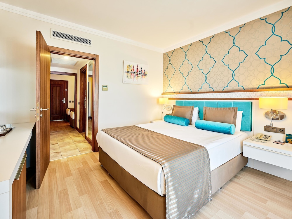 Luna Blanca Resort & Spa 12/50