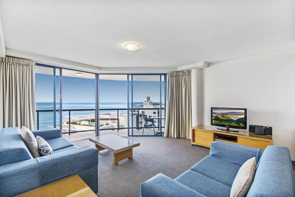 Mantra Mooloolaba Beach 40/72
