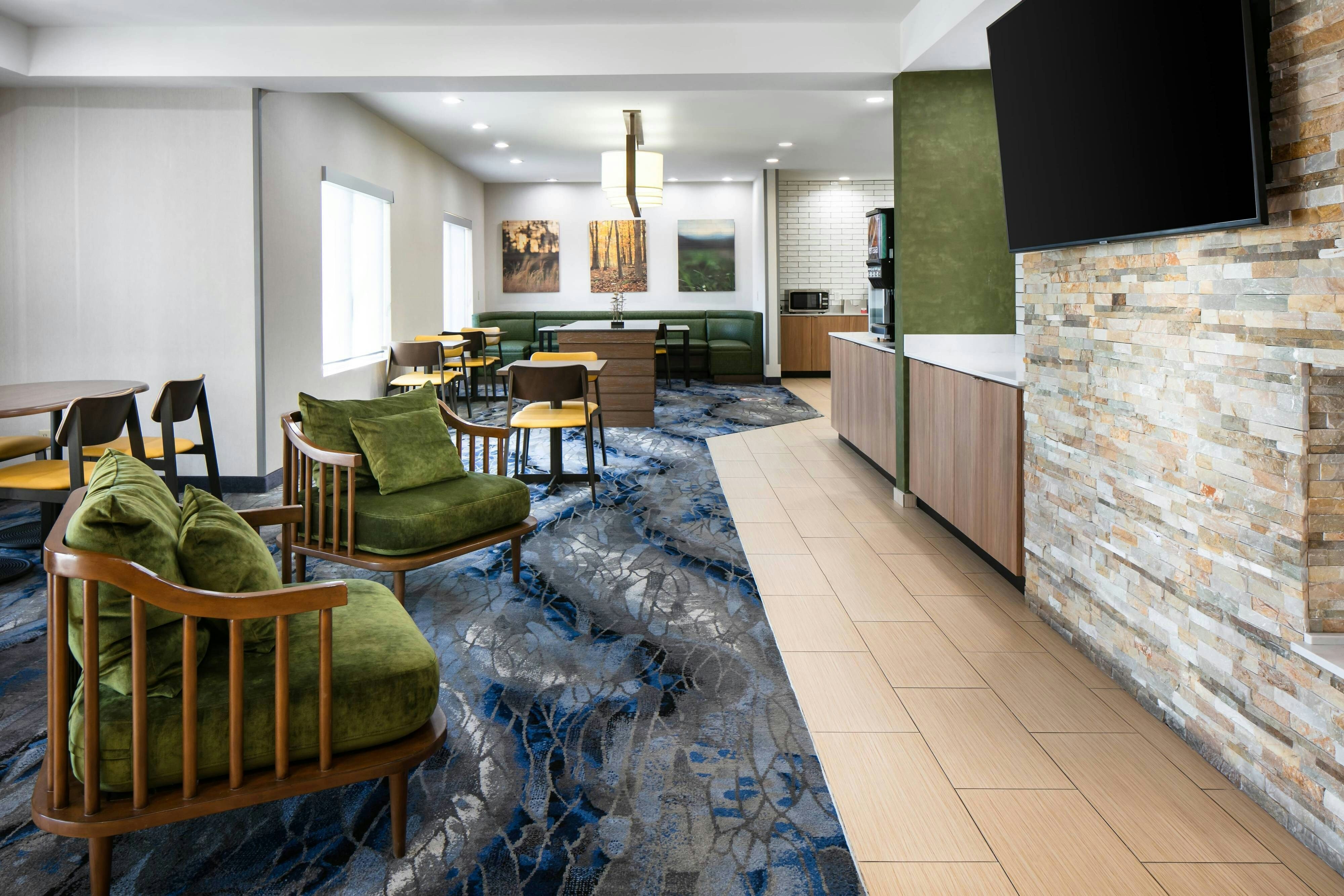 Fairfield Inn And Suites Tulsa Central 8/11