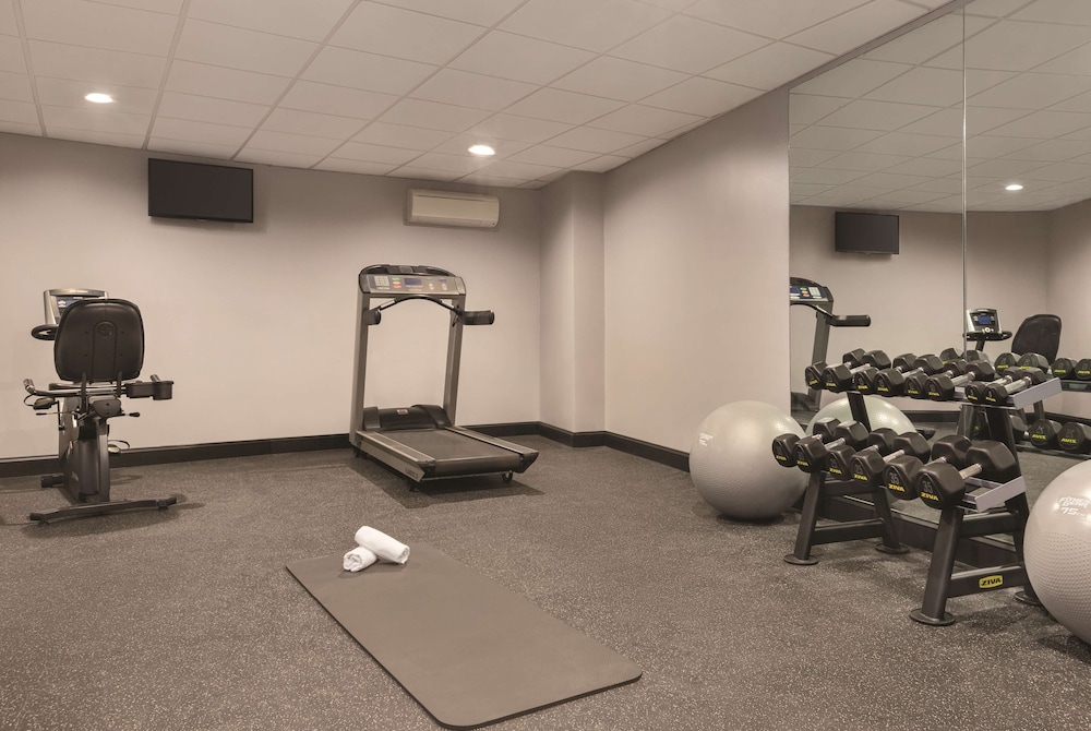 Holiday Inn Philadelphia Arpt-Stadium Area 30/54