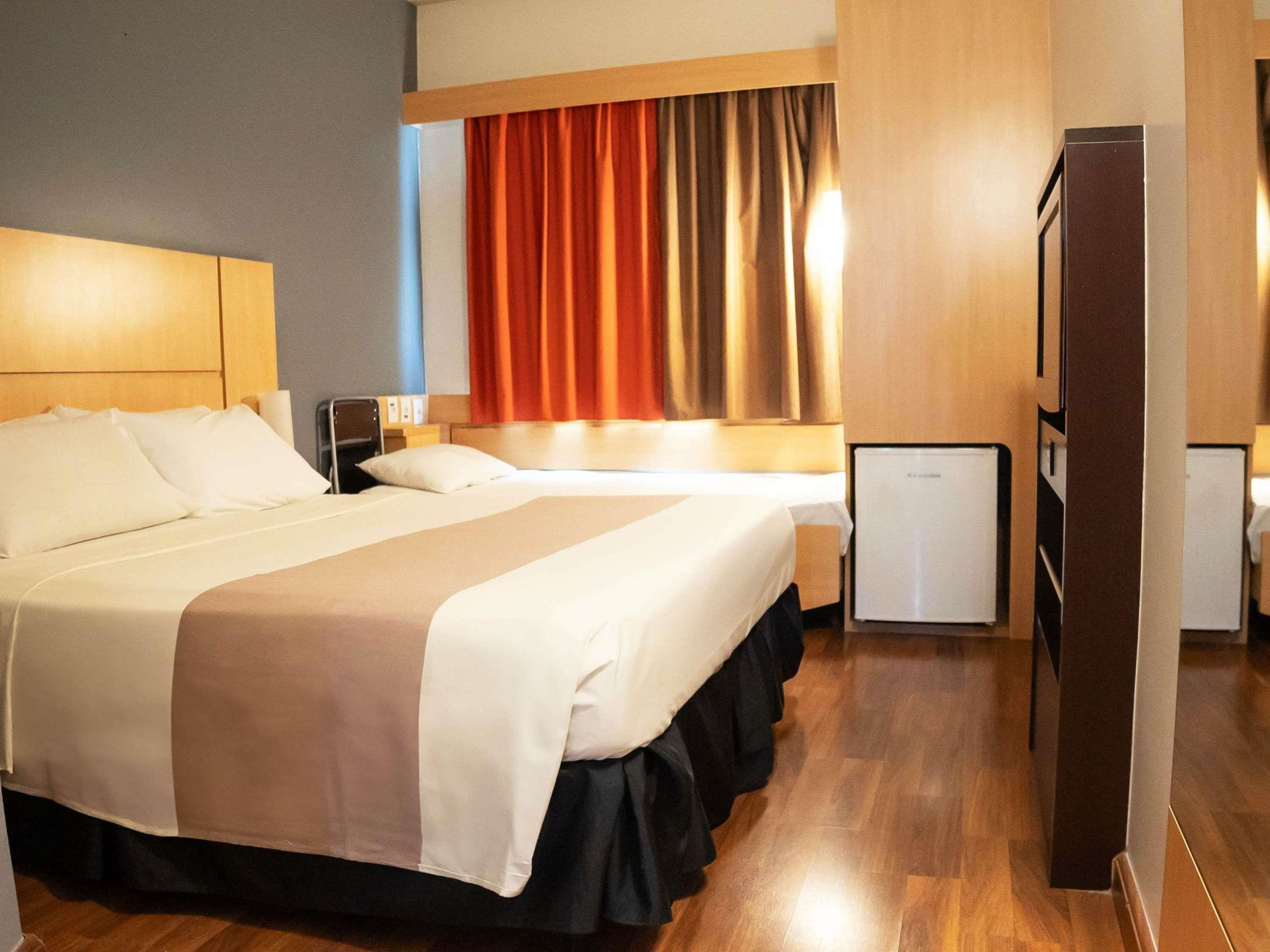 Room, Double Bed