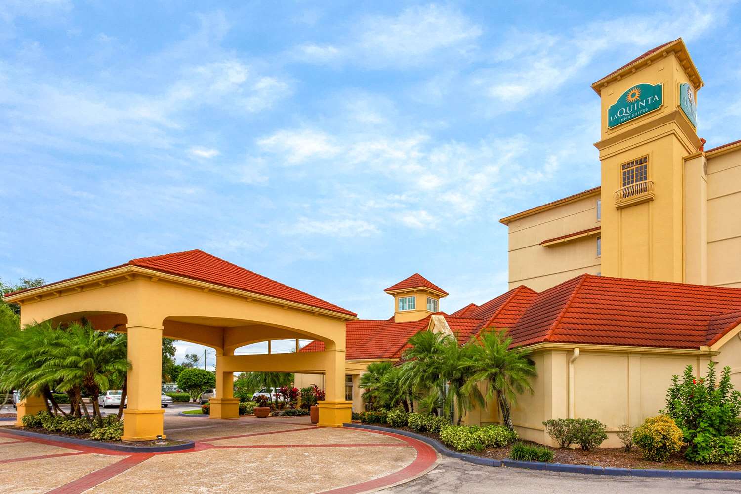 La Quinta Inn & Suites by Wyndham Lakeland West 3/23