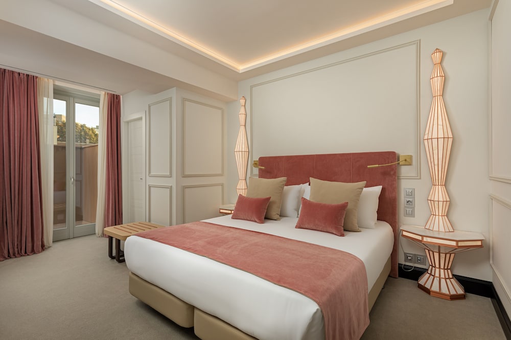 DELUXE, TERRACE