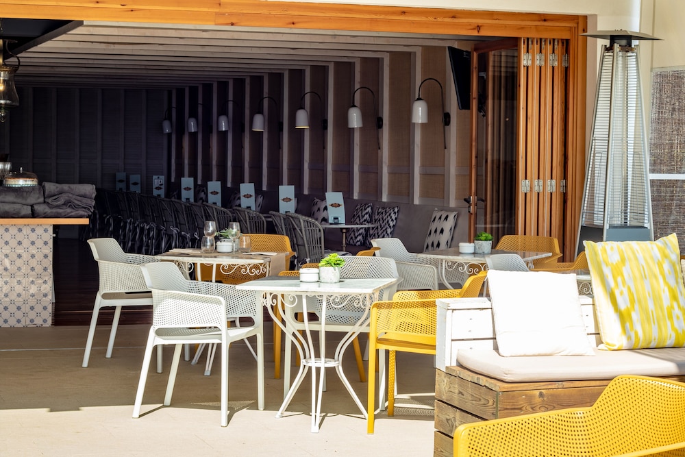 Hotel Romantic - Adults Only 40/47