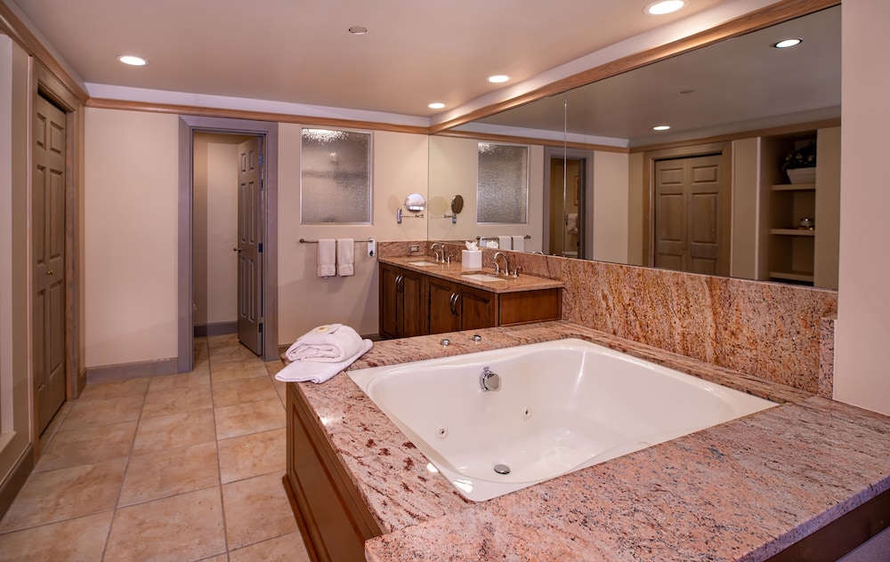 Park Plaza Beaver Creek 33/38