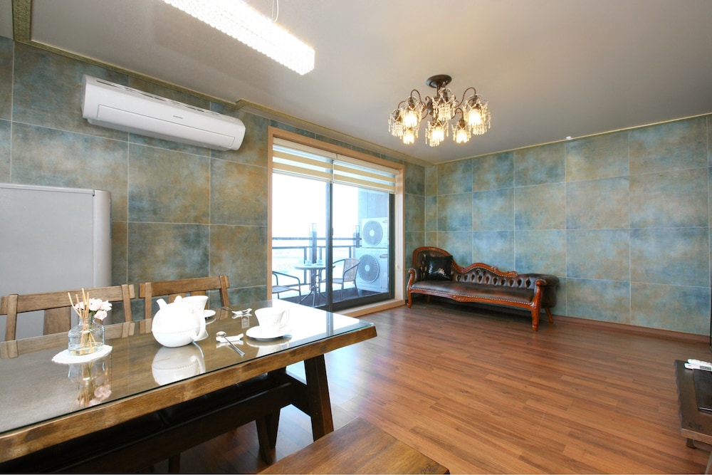 Busan Chaeum Pension 29/50
