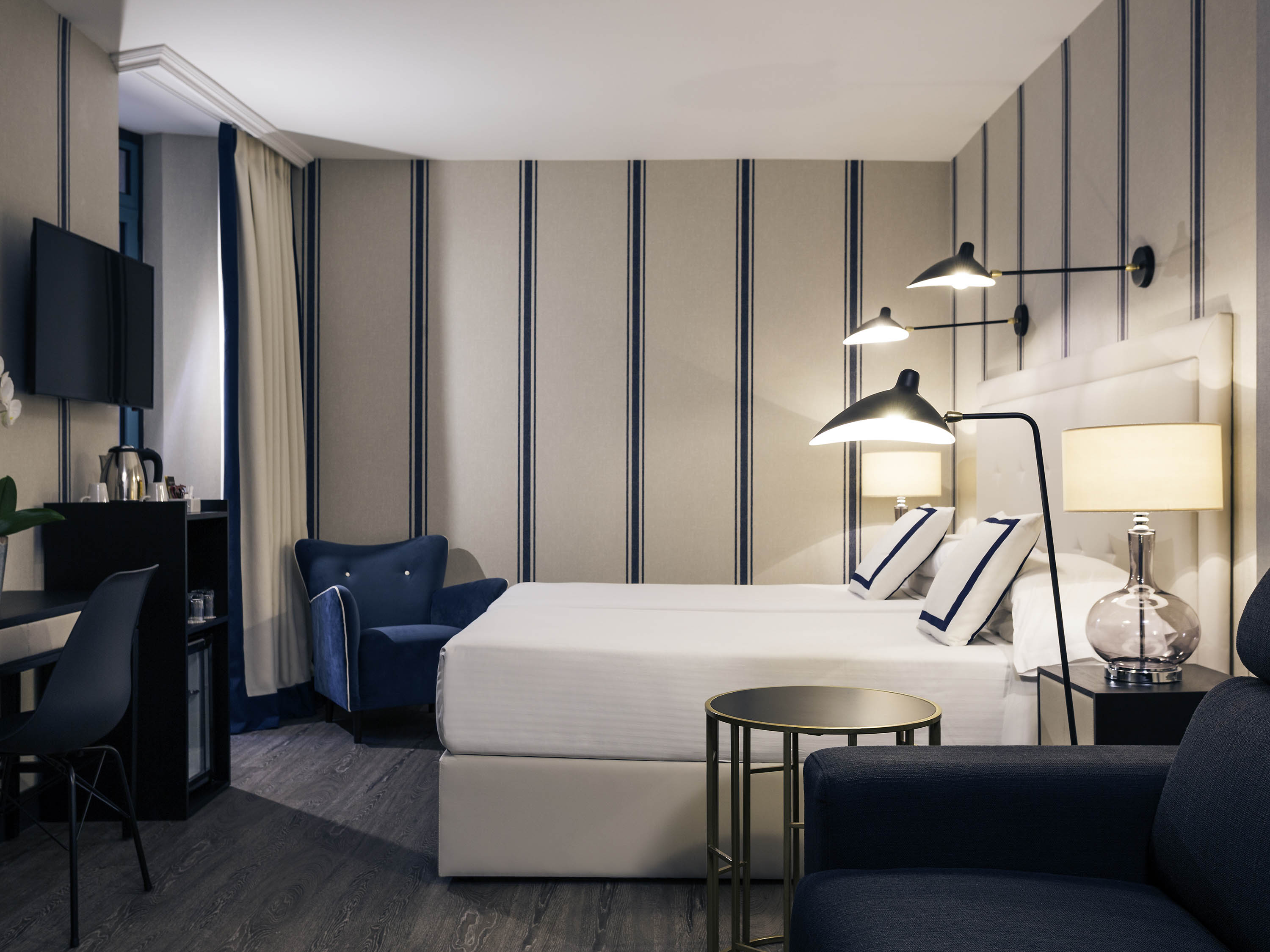 ROOM, TWIN BEDS, WITH EXTRA BED