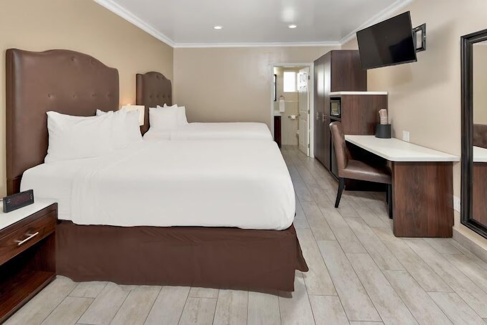 El Royale Hotel - Near Universal Studios Hollywood Los Angeles 18/50