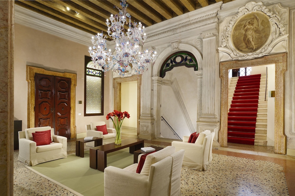 PALAZZO GIOVANELLI - GRAN CANAL 52/75