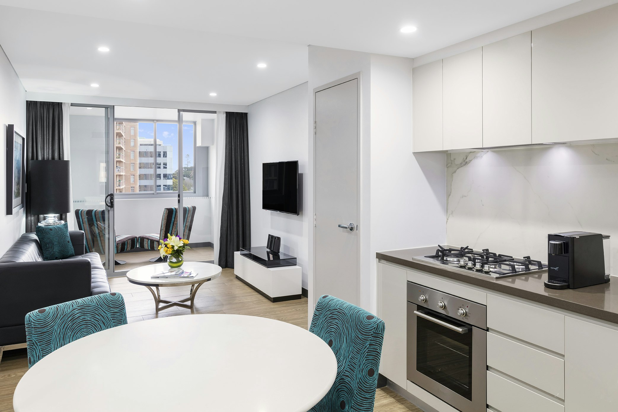 Meriton Suites Bondi Junction 50/50