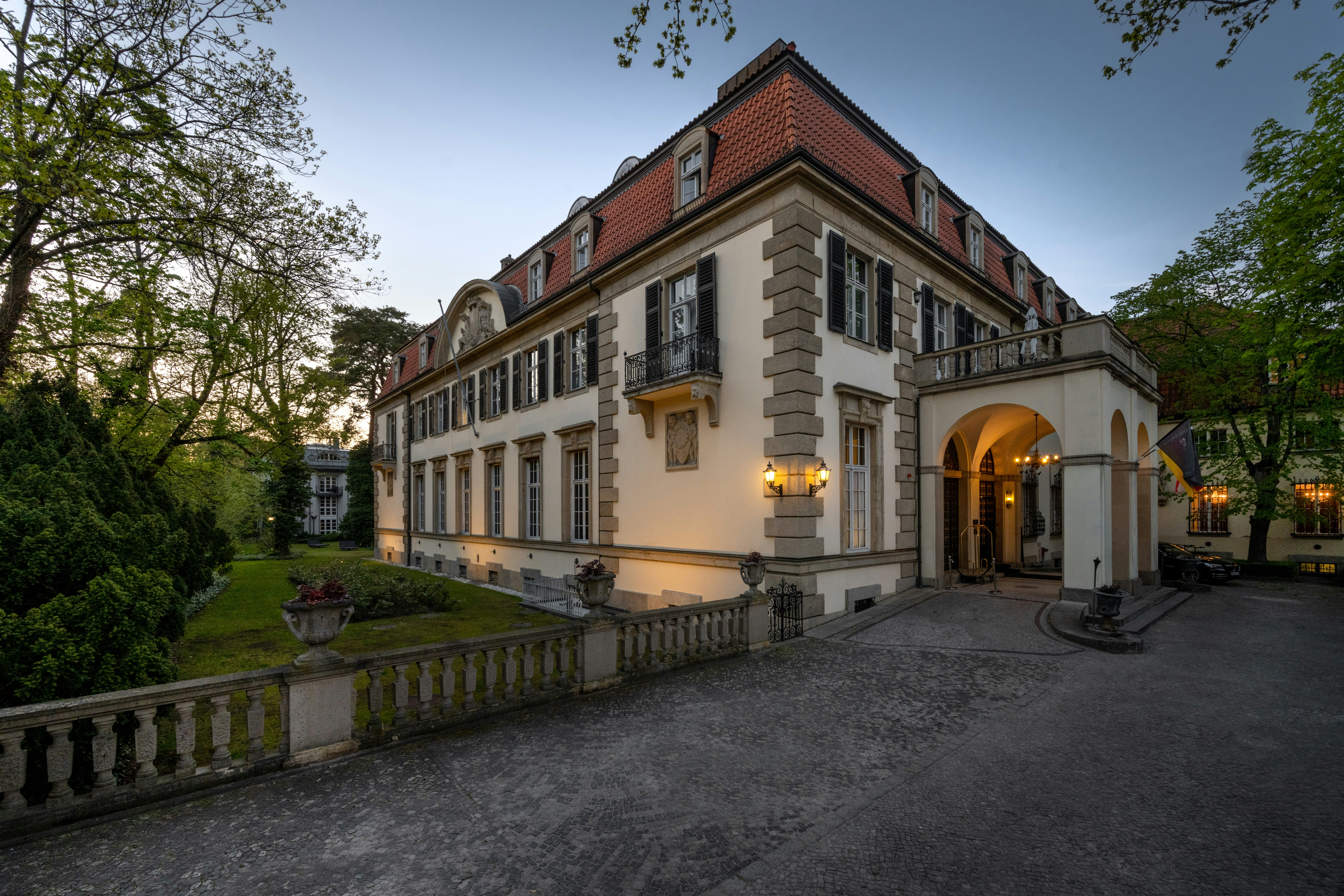 Schlosshotel Berlin 55/59