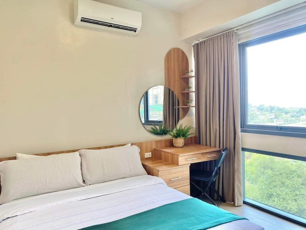CSuites at 8 Newtown Residences 30/50