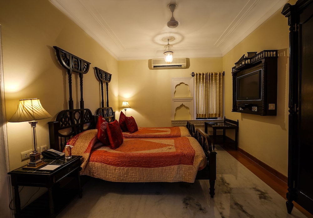SHAHPURA HOUSE 34/48