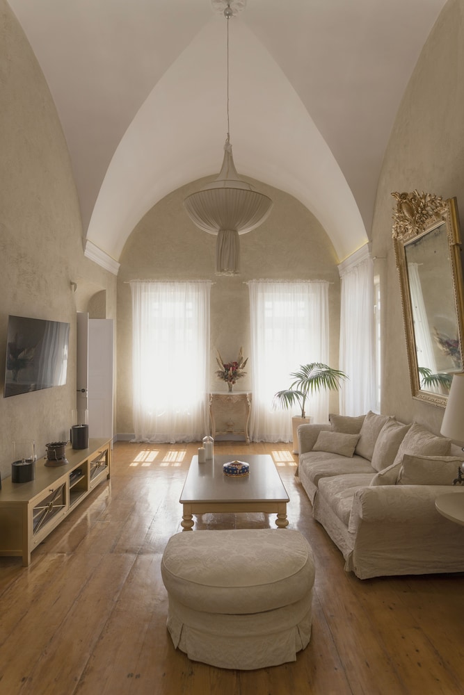 Oia Mansion 21/50