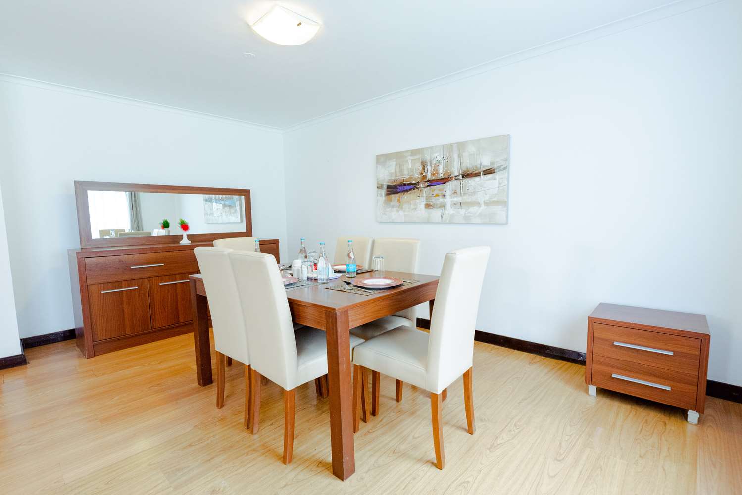 Heri Heights Hotel Apartments, SureStay Collection by BW 27/27