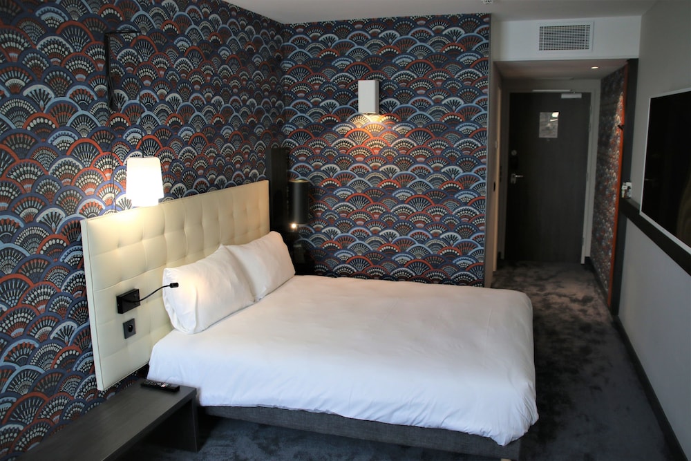 Ibis Styles Puteaux Paris La Defense 28/74