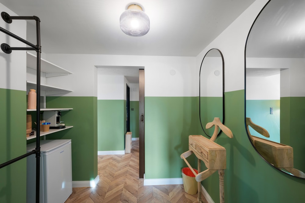 Becozy Self Check-in & Pop-up Hotel 52/52
