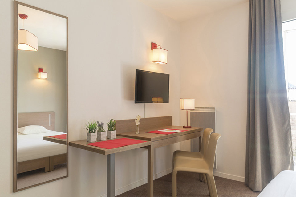 Appart City Confort Cherbourg Centre Port 8/10