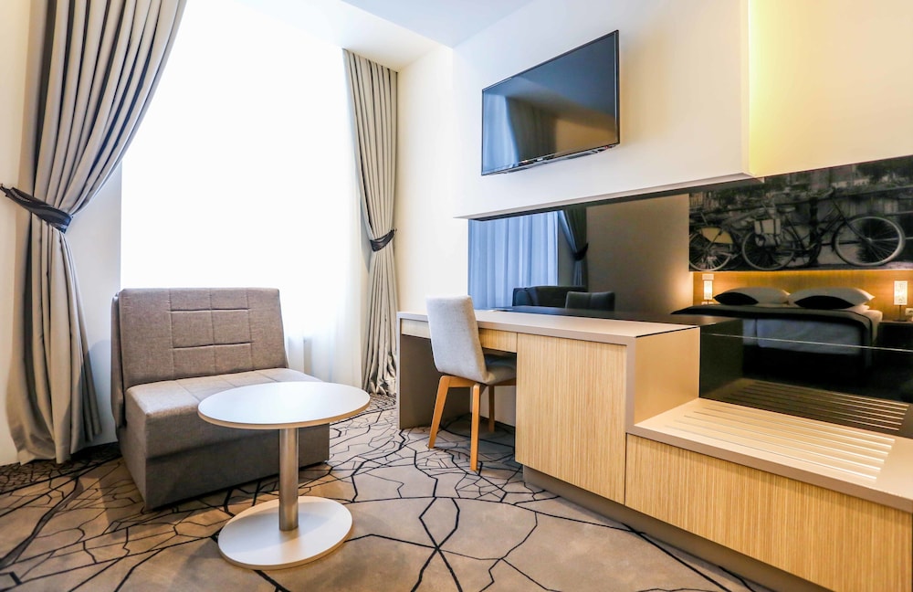 Grad Hotel 33/44