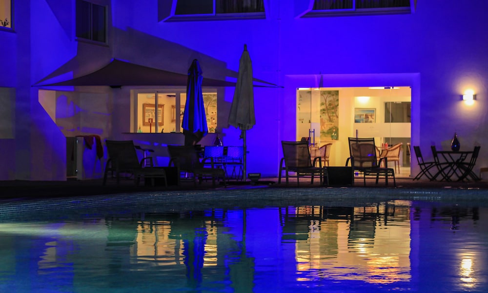 Lagoa Apartment Hotel 46/52