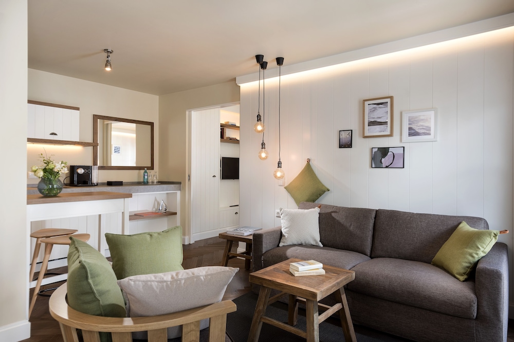 Loev Hotel Rugen 43/70
