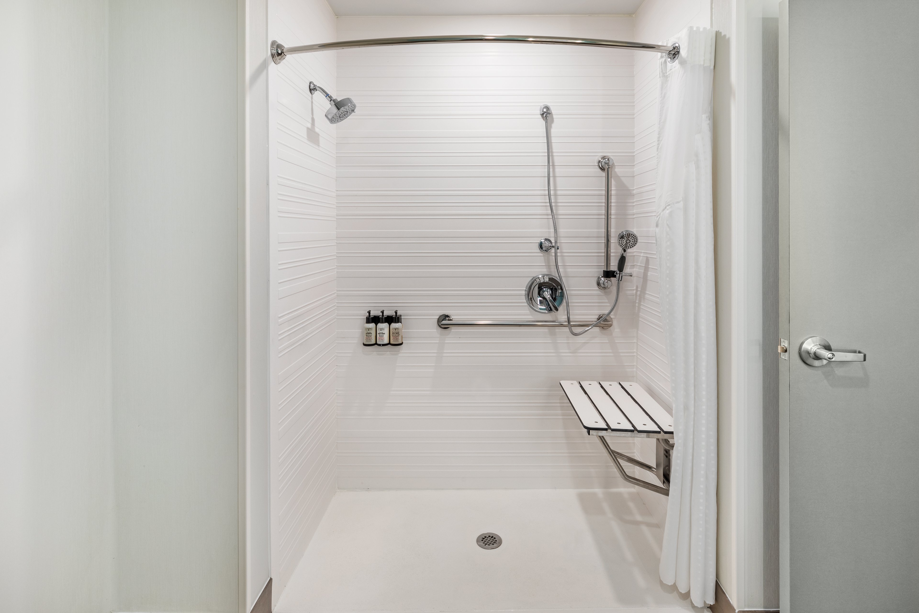 Avid Hotel Bentonville Rogers 20/62