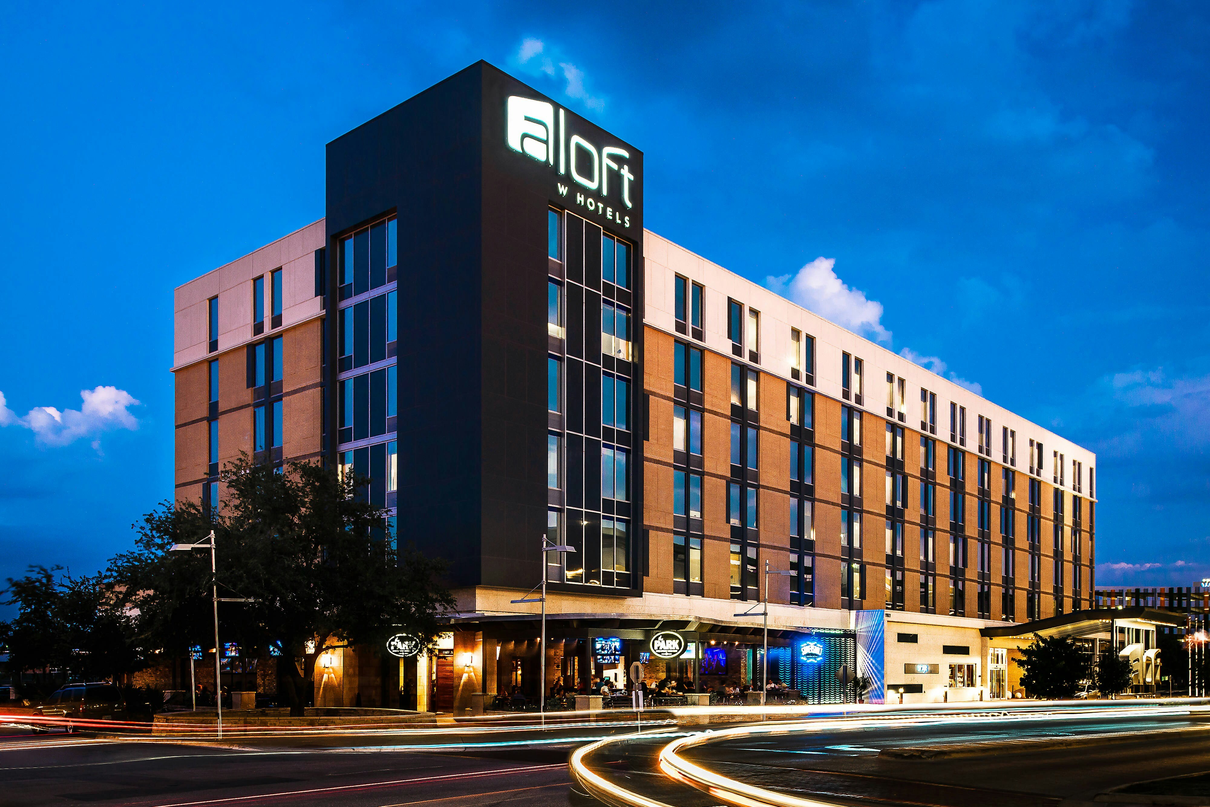 Aloft Austin at The Domain 2/22