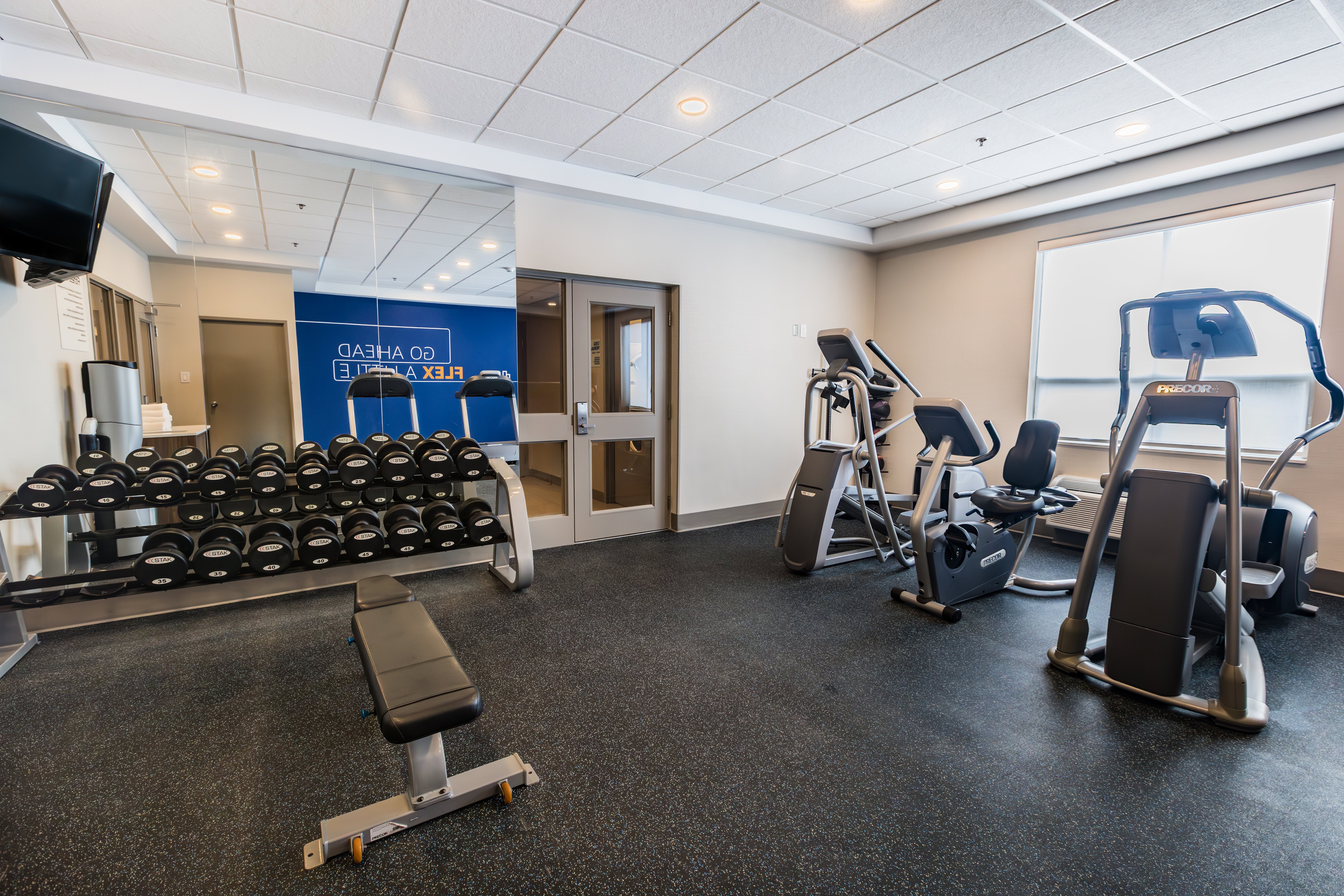 Holiday Inn Express Toronto North York 24/50