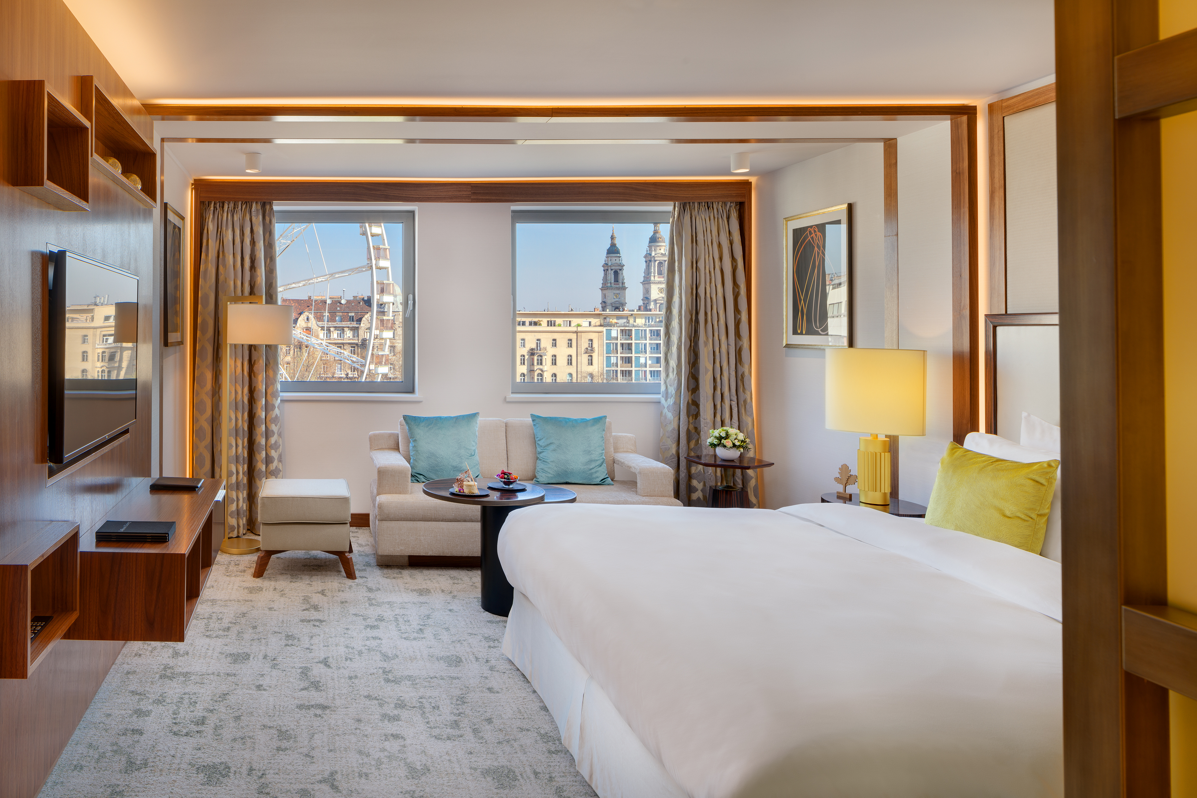 إطلالة على المتنزه، Kempinski Hotel Corvinus Budapest 3/6