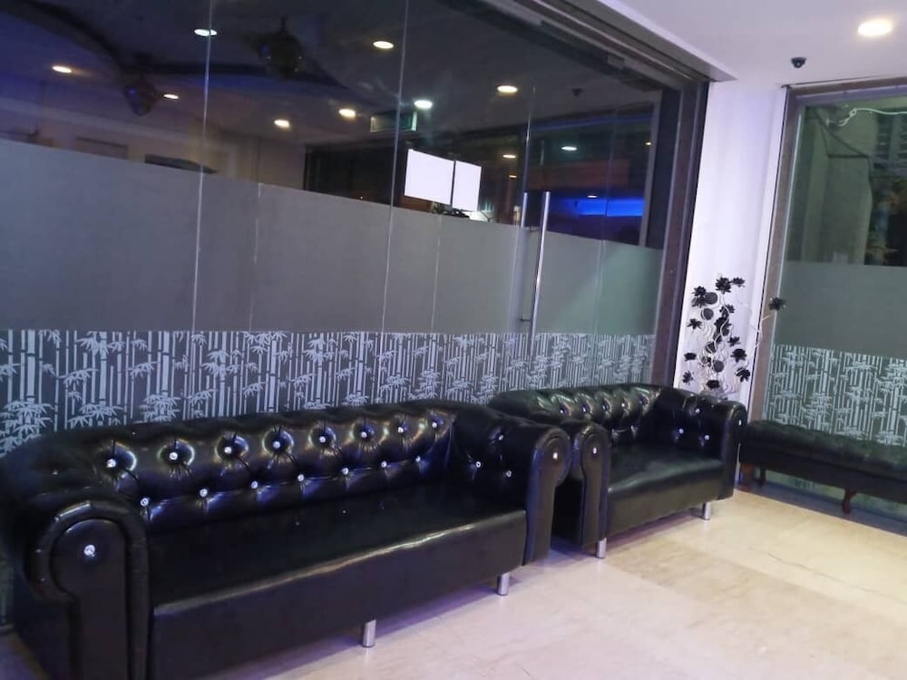 New Town Hotel USJ Sentral 2/25