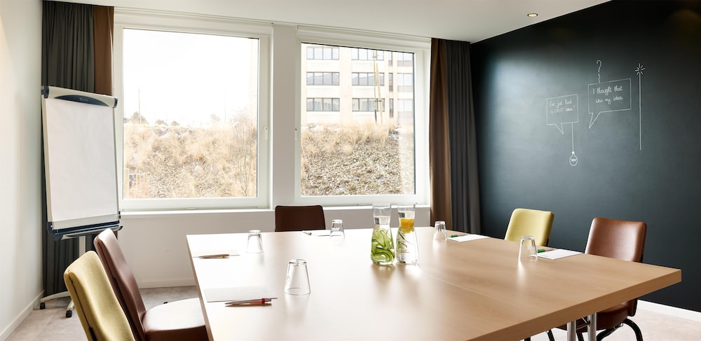 Park Inn By Radisson Brussels Airport 42/68