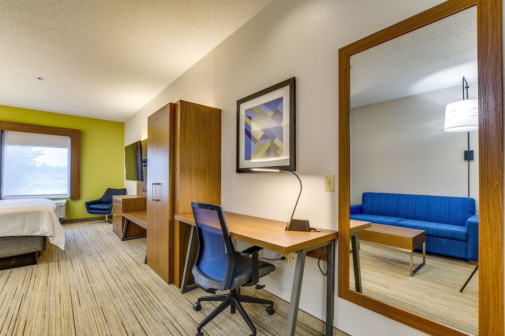 Holiday Inn Express Vincennes 35/54
