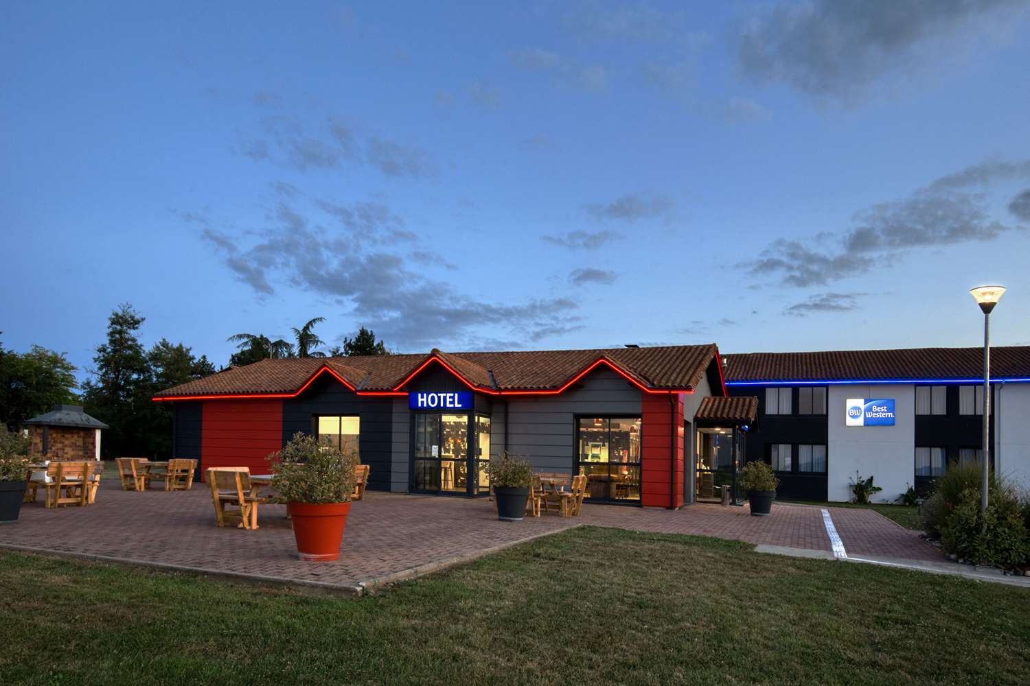 Best Western Portes d Aquitaine Agen Sud 5/28