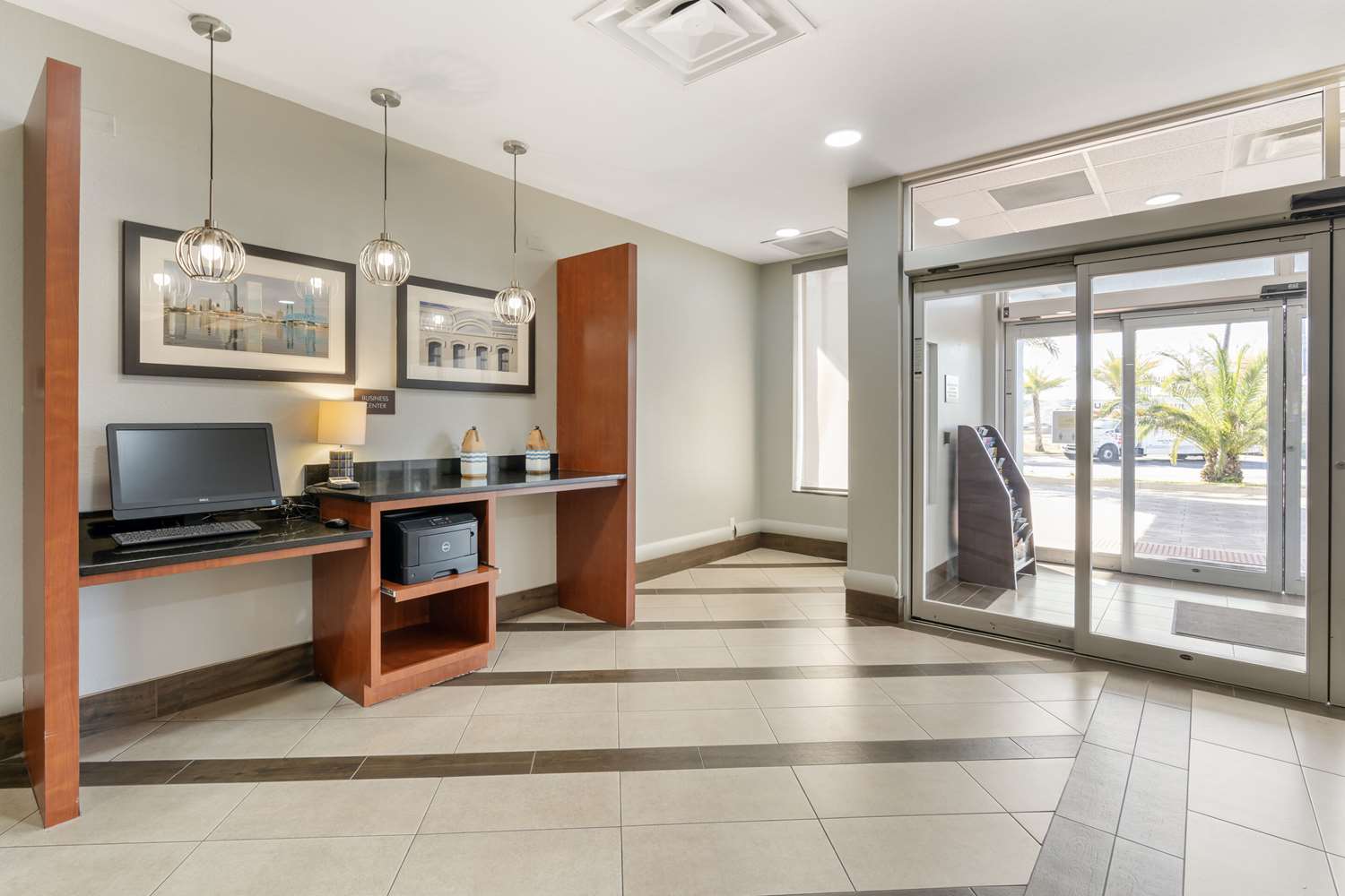 Comfort Suites West Jacksonville, FL 7/35